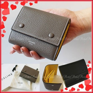 中がイエロー☆CELINEセリーヌスーパーコピー　カーフコンパクト財布/3色あり