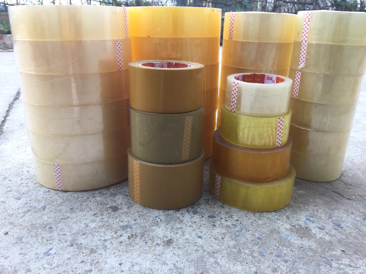 Băng dính dán thùng 